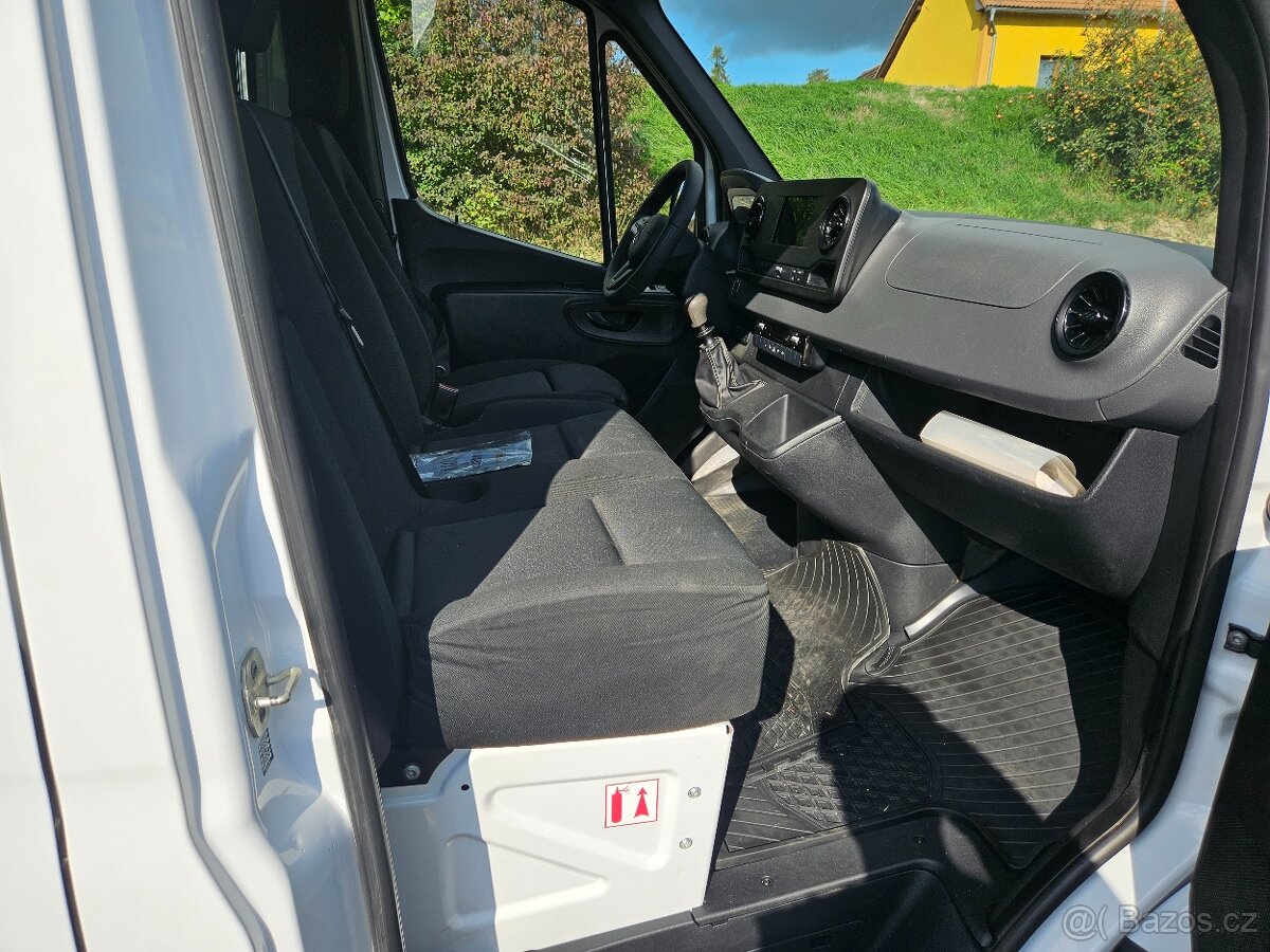 Mercedes-Benz Sprinter 2.2 CDI 7 míst - 8