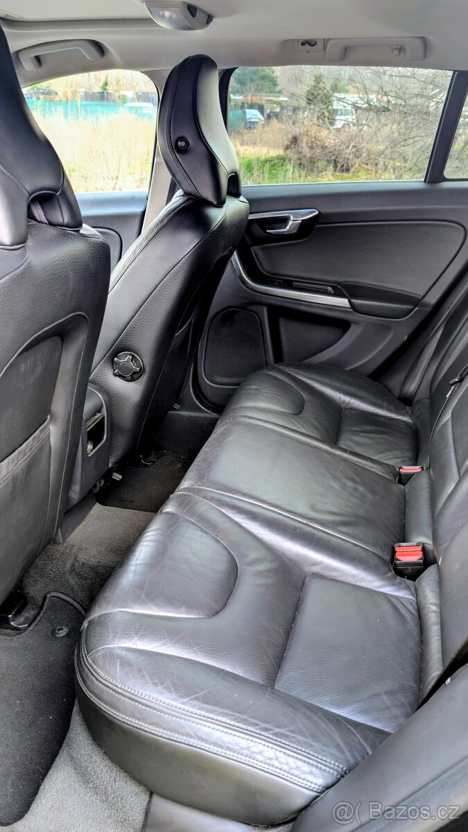 ✅Volvo V60 Summum D3/D4 120 kw - 8