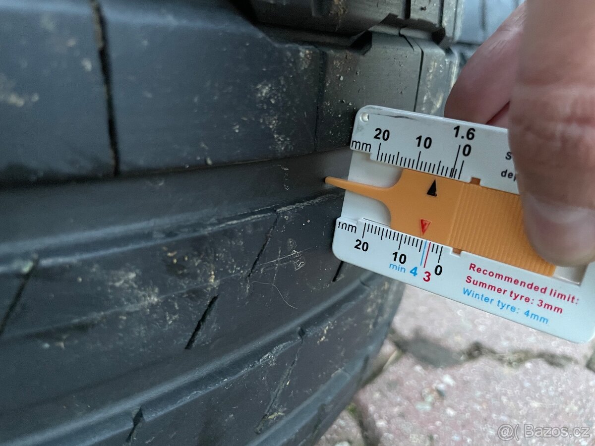 VW Springfield 18, 255/45 103 letní pneu Hankook,Multivan T6 - 8