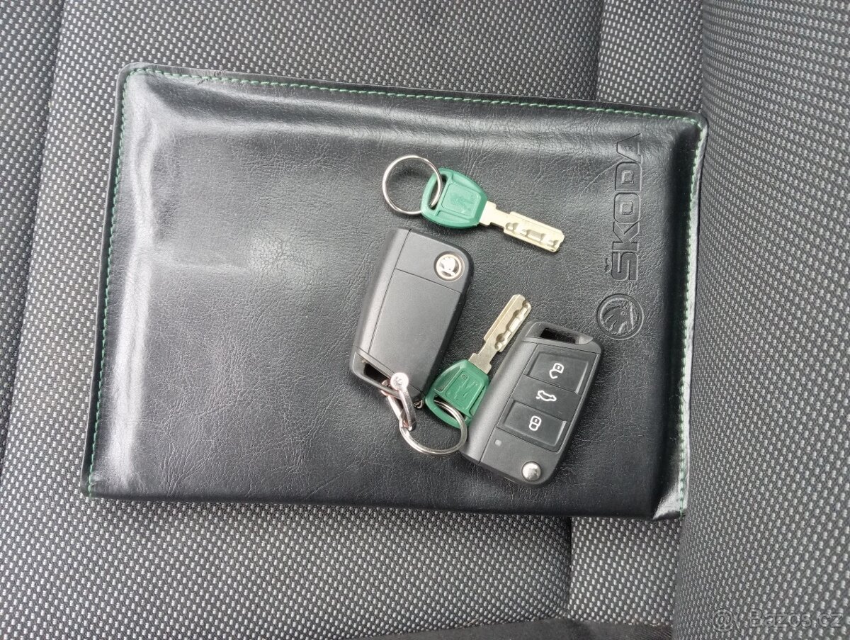 Škoda Octavia 3 1.6tdi 77kw ČR. Původ - 8