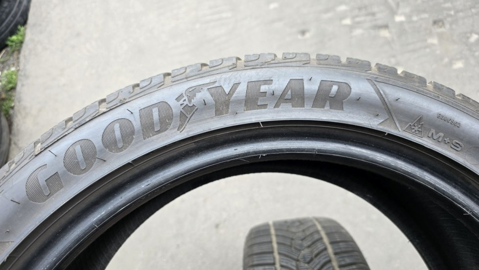 Zimní pneu 225/45/18 Good Year - 8