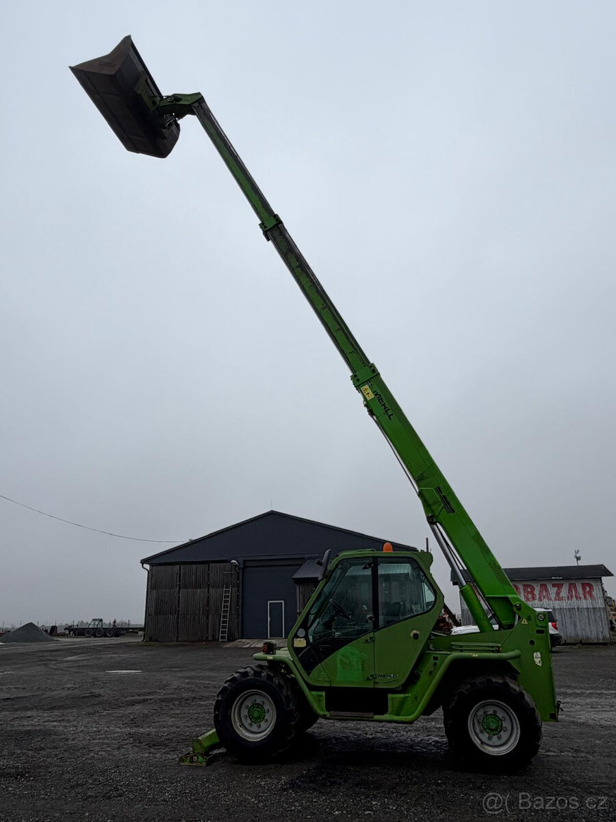 Teleskopický manipulátor MERLO P 35.12K, R.V. 2004 - 8