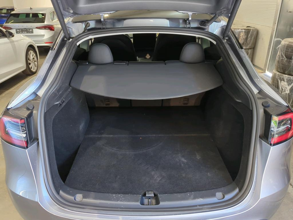 Tesla Model Y RWD - 1889 - 8