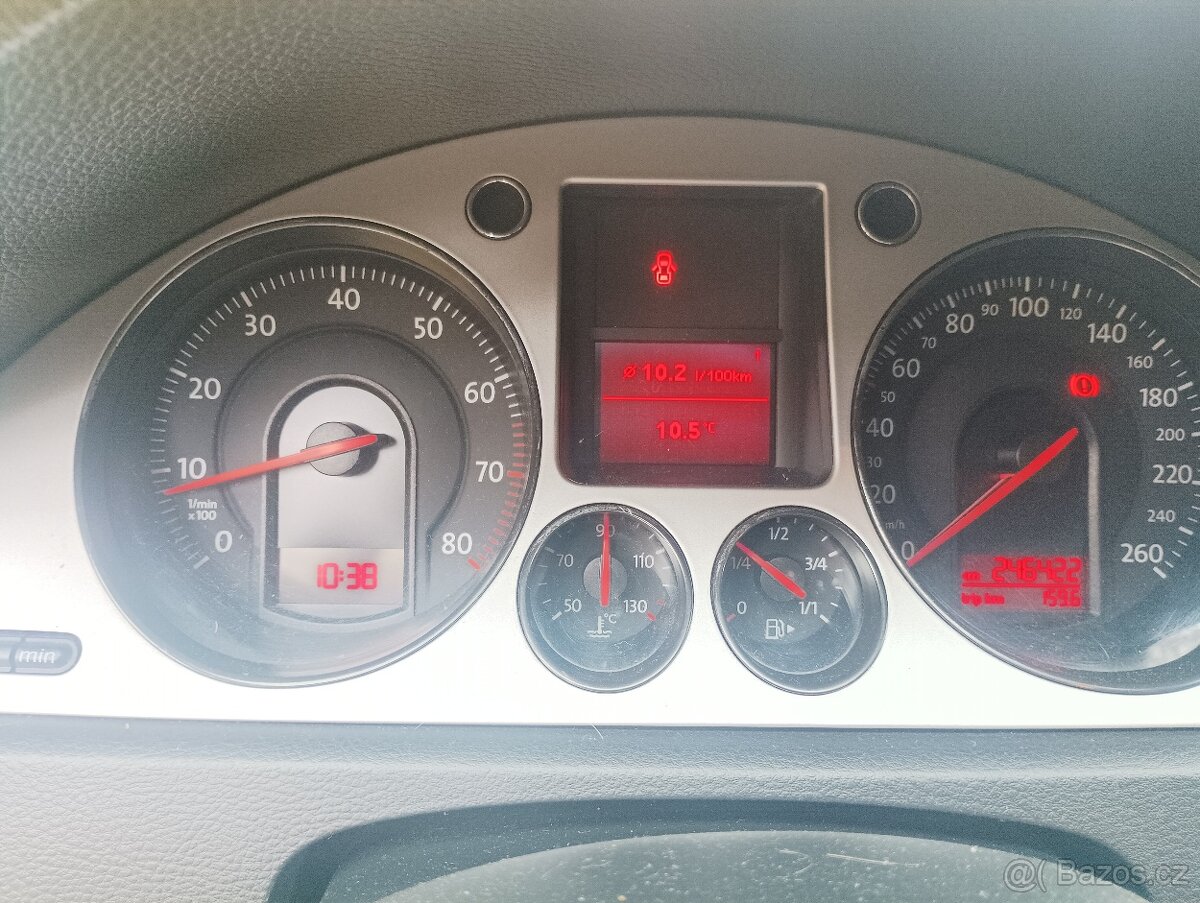 Volkswagen Passat 2.0 TSI - 8