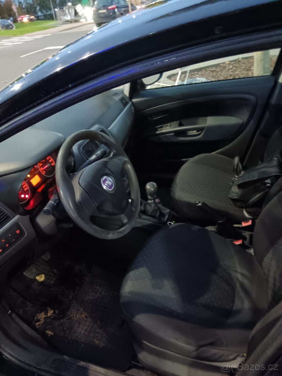 Fiat Punto 1.2 48 kW - benzín + LPG - 8