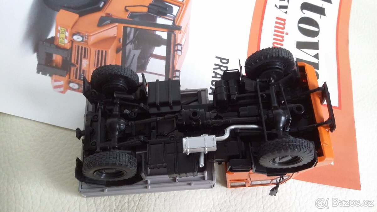 Praga UV 80 De Agostini 1/43 - 8