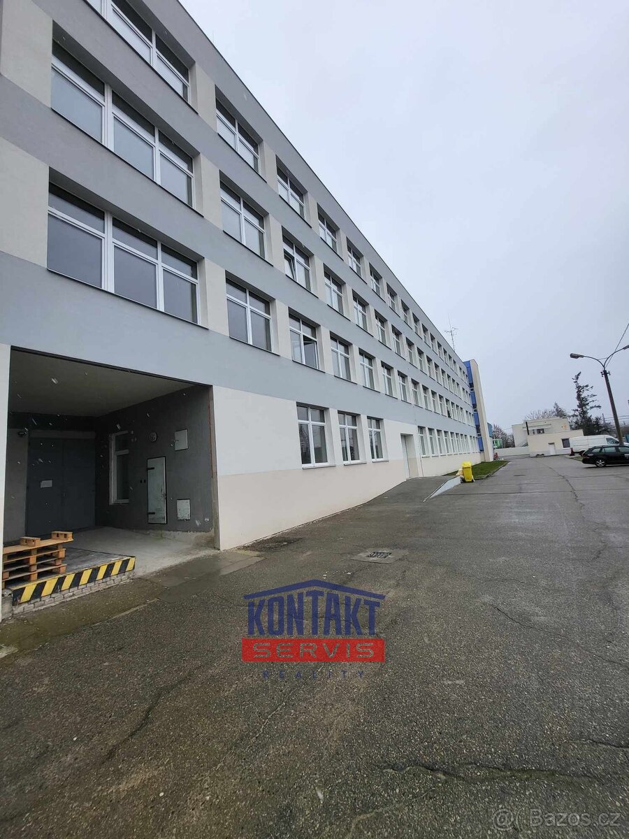 Pronájem skladovacích / kancelářských prostor, 32 m² - U Sm - 8