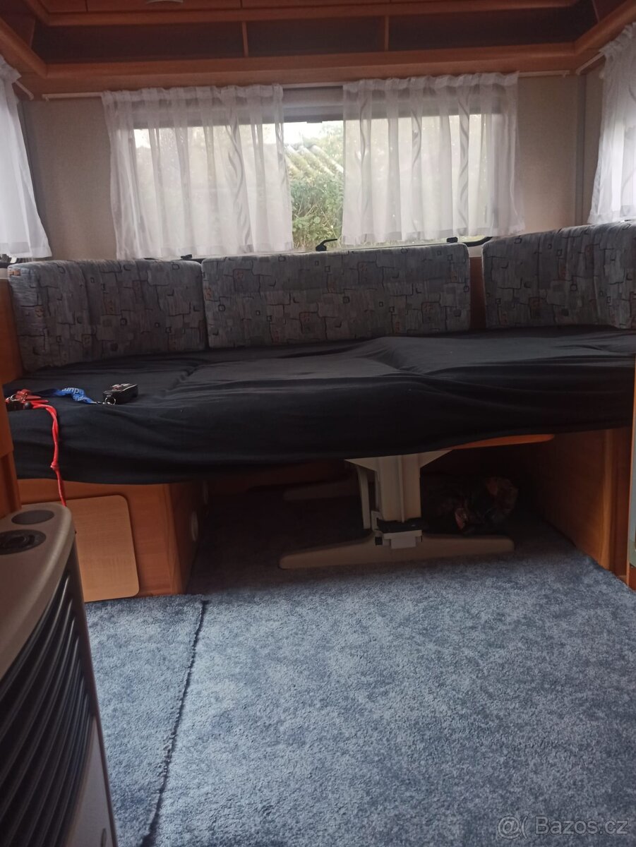 Obytný přívěs karavan WILK - S3 (510) pro 4 osoby - 8