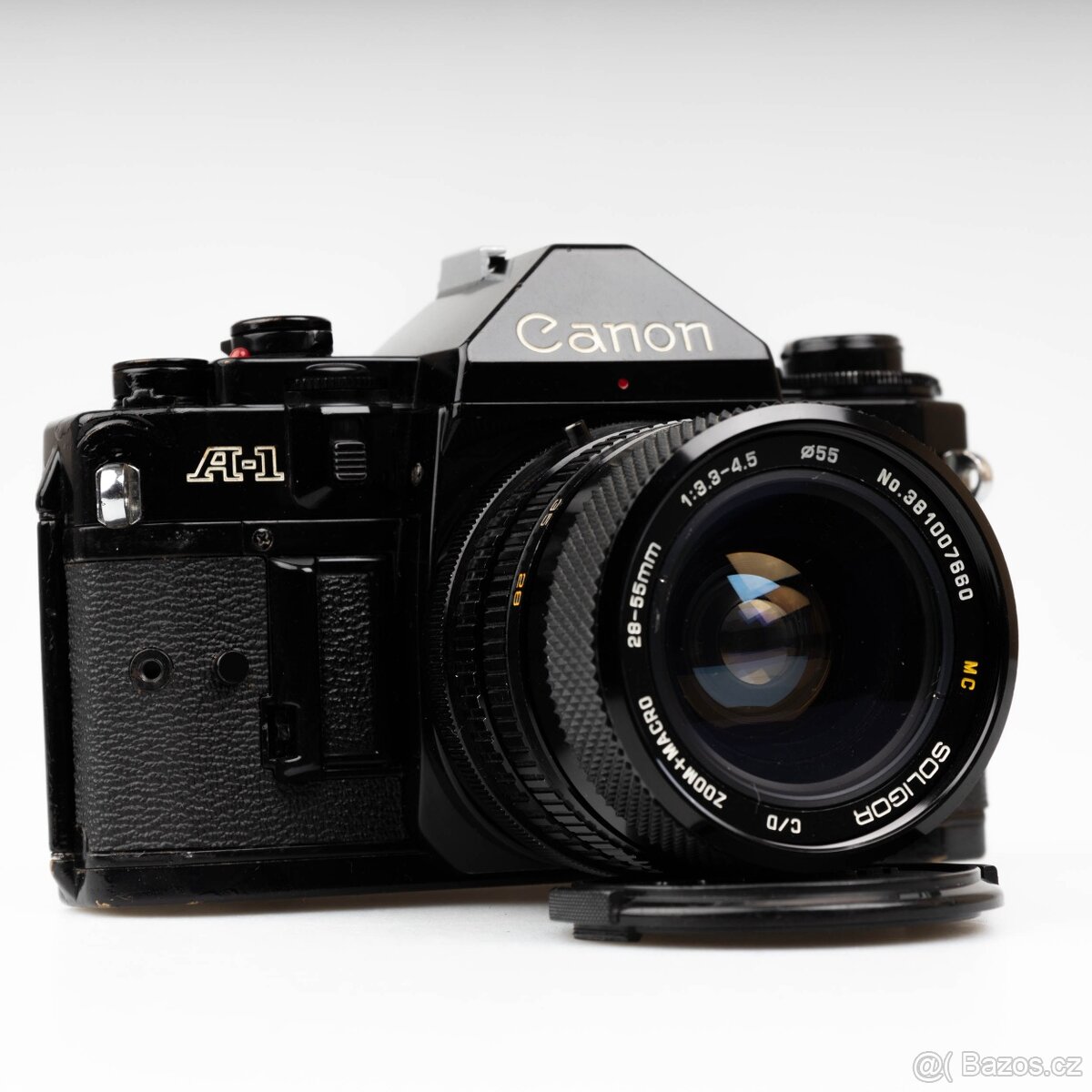 Canon A-1 se dvěma objektivy a příslušenstvím - 8