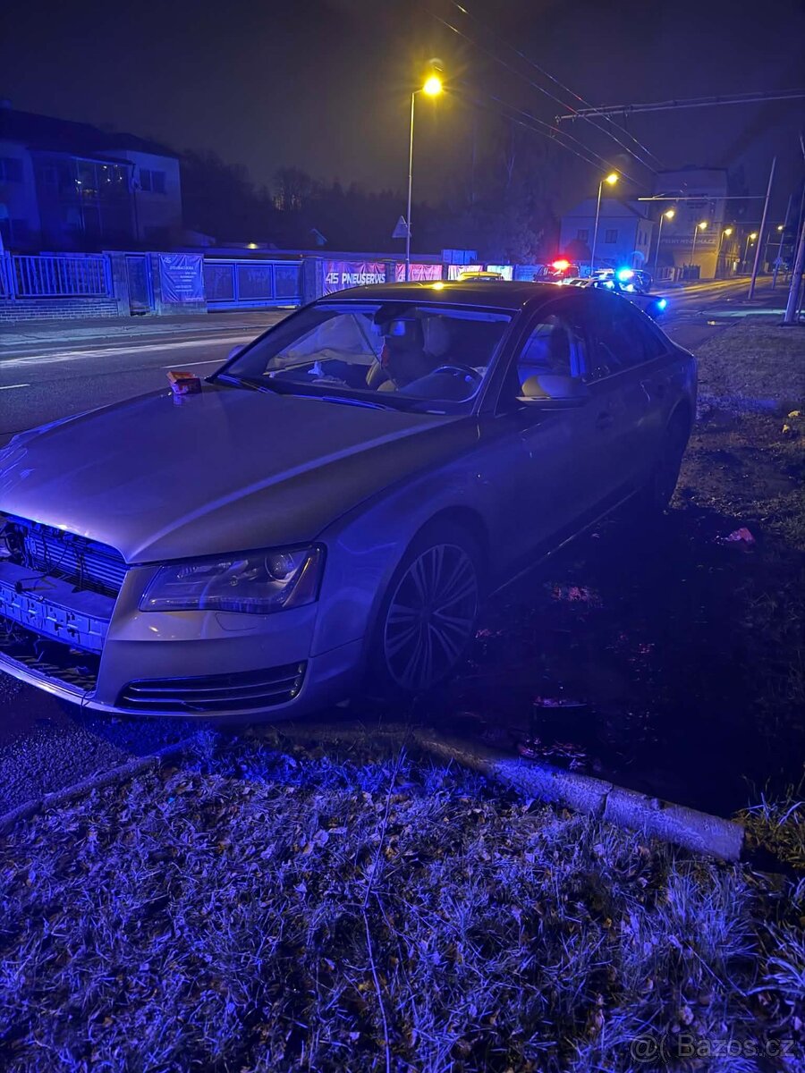 Audi a8 4.2fsi 2011 274kw - 8