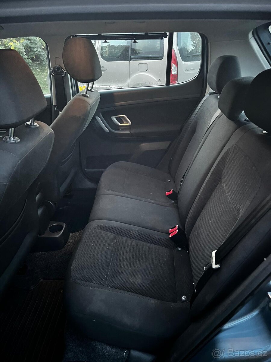 Škoda fabia II - 8