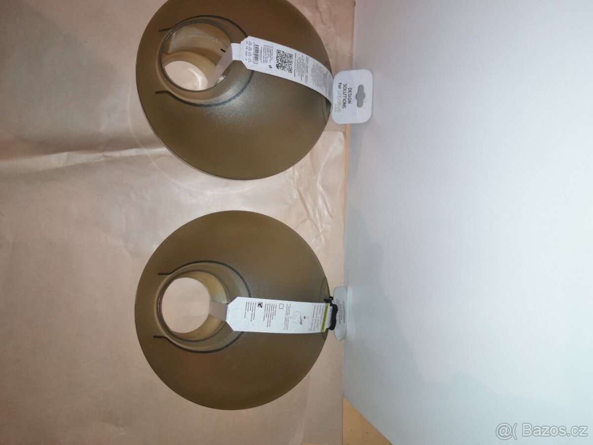 Nové závěsné krmítko plastia/berry 4,1l - 8