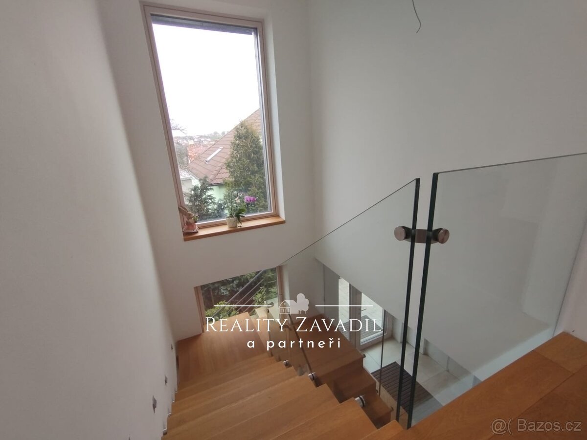 Luxusní byt 2+kk s garáží, zahradou a bazénem – Ledeč nad Sá - 8