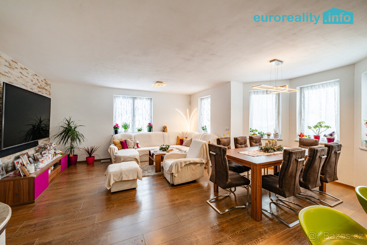 Prodej rodinného domu, 147 m2, Kraslice - 8