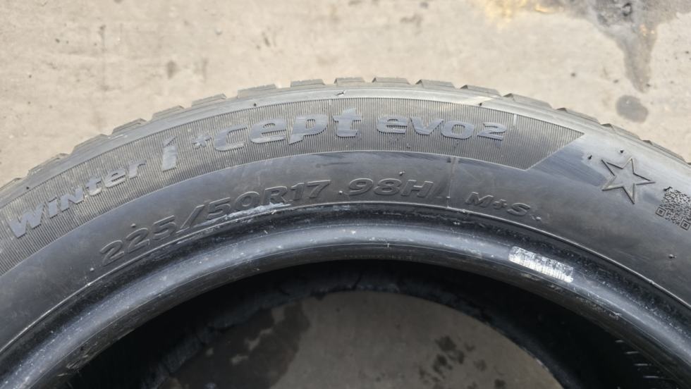 Zimní pneumatika 225/50/17 Hankook - 8