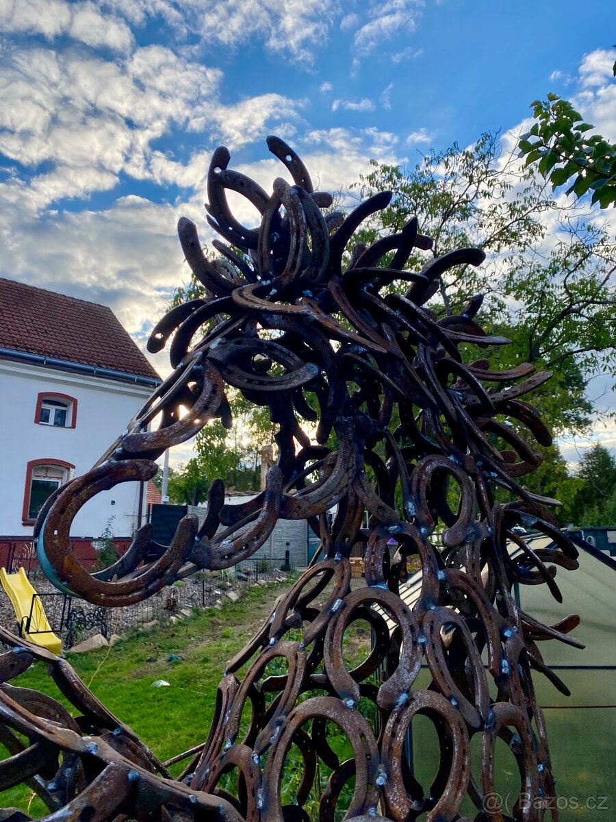 Nabízím koně z podkov - 8