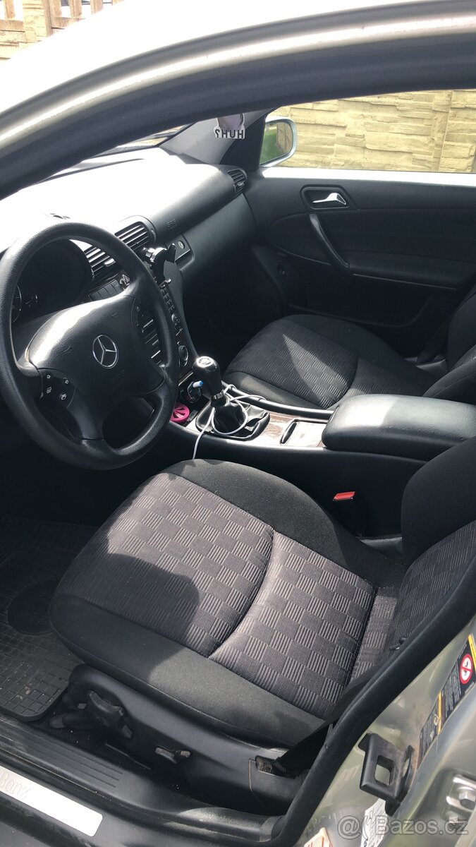 Mercedes Benz w203 c200 - 8