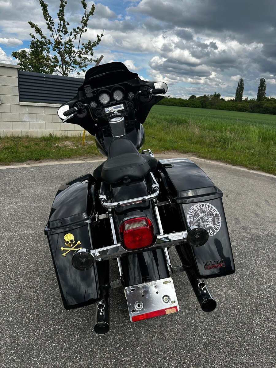 Harley Davidson Street Glide - 8