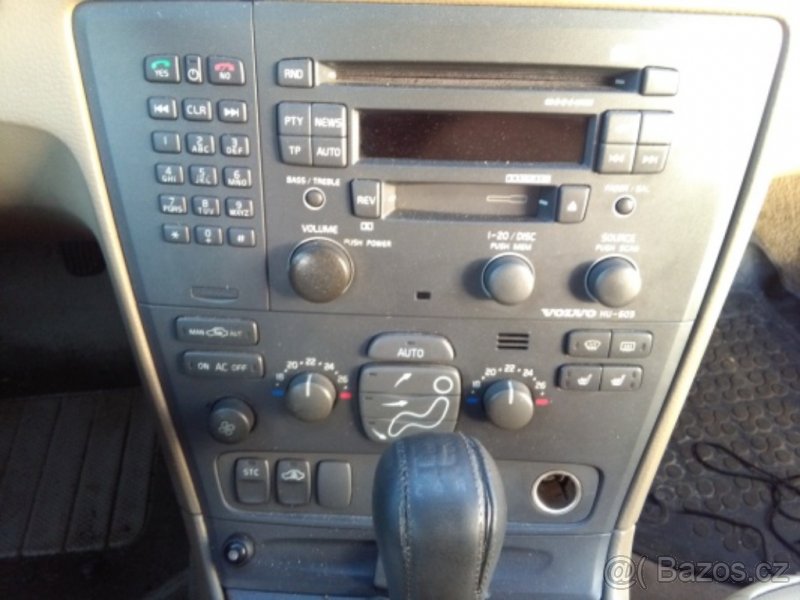 Volvo V70 II 2,3 T5 184Kw 2002 prodám ND - 8