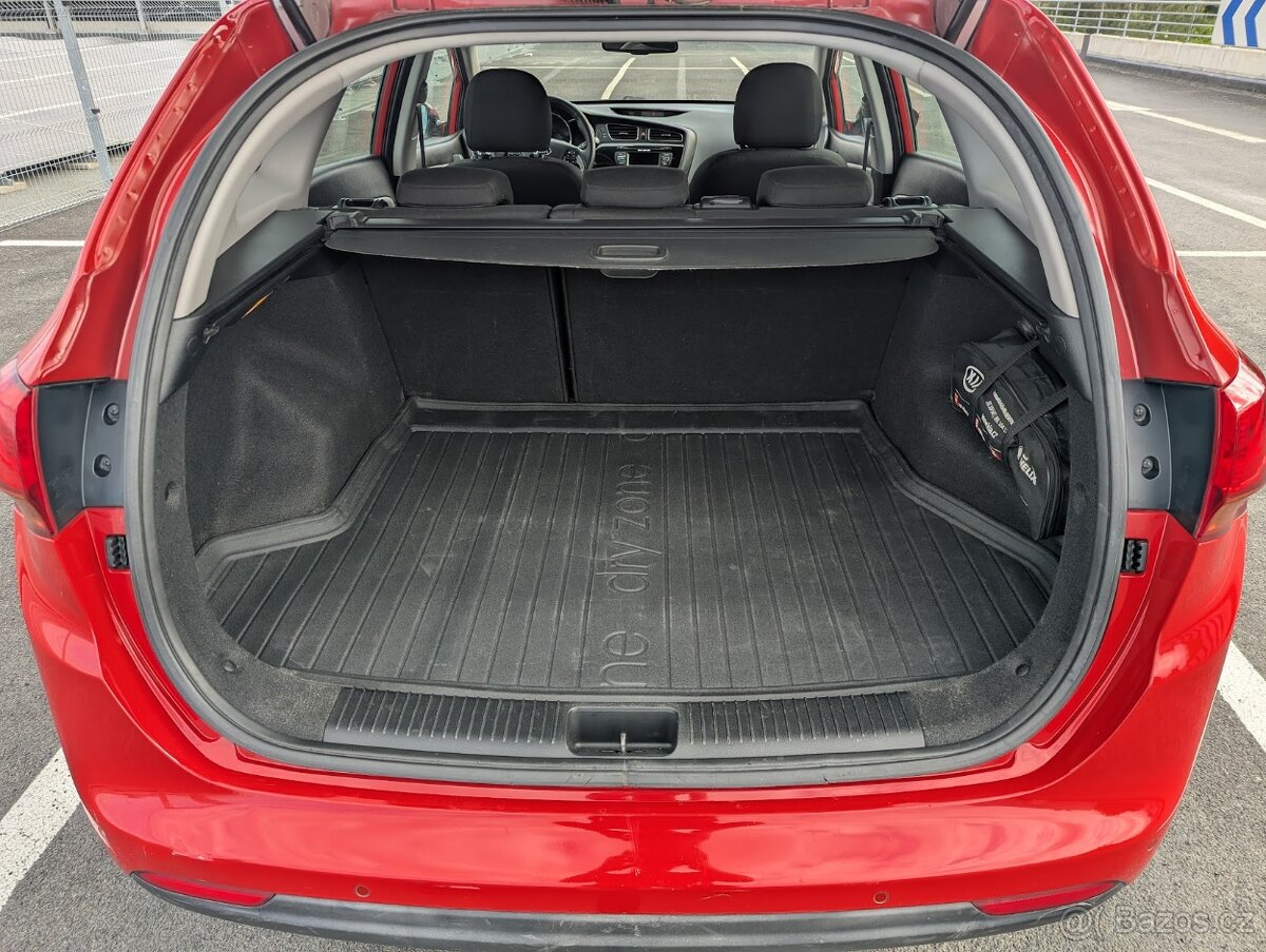 Kia Ceed kombi 1.6 GDI 99 kW Exclusive - 8