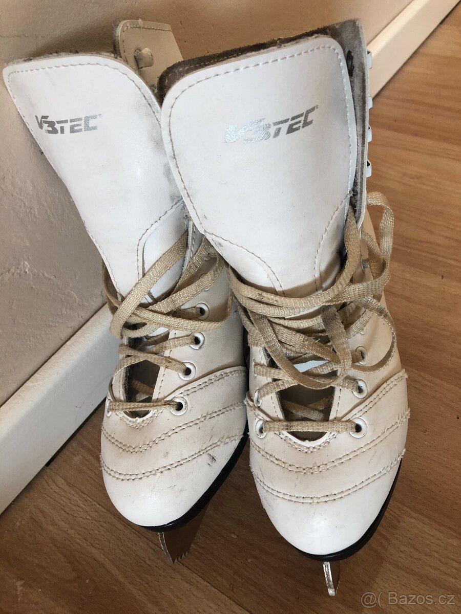 klasicke bile brusle divci 34 Jessica - 8