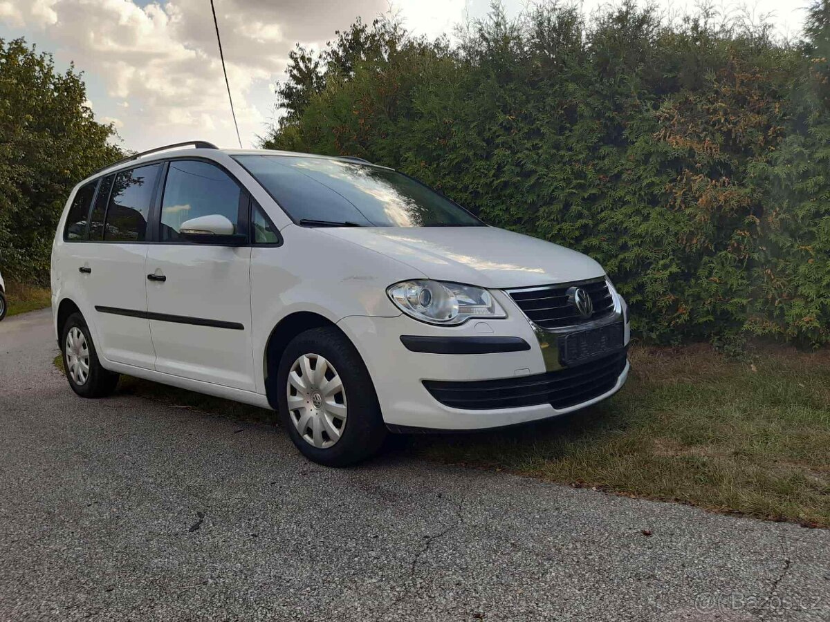 VW Touran 1.9 tdi 77kw -model 2010- 1.majitel - 8