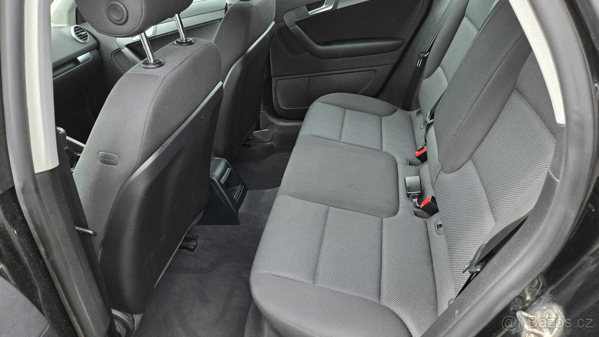 AUDI A3 TFSi ATTRACTION 1MAJITEL - 8