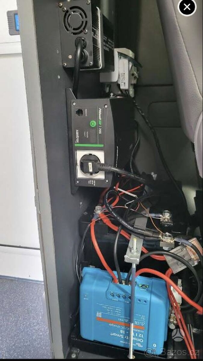 Renault trafic 2.5 tdci 90kw obytná - 8