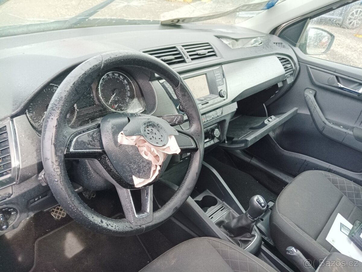Škoda Fabia 1.2i / 48000km / KLIMA/ 2015 - 8