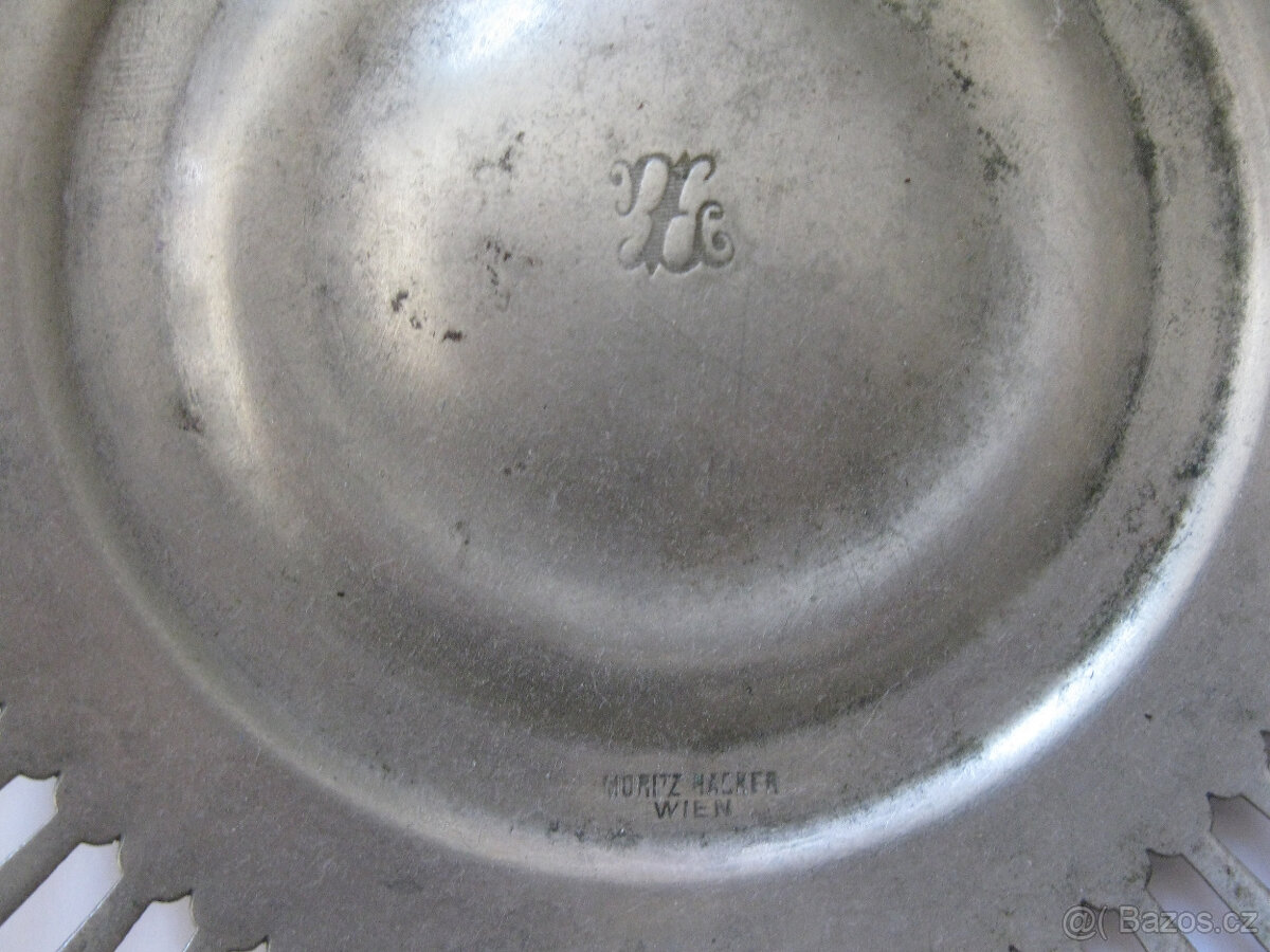 Starožitné malé sošky, starožitný popelník,mísky,anděl 3x - 8