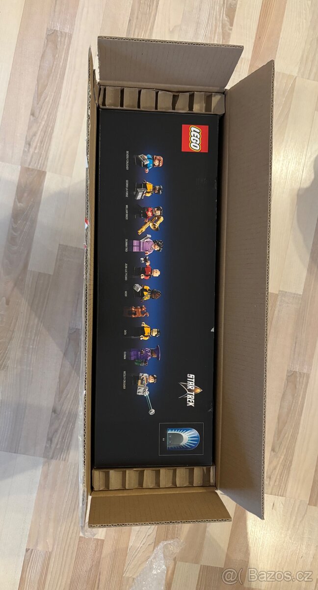 LEGO Star Trek 10356 - 8