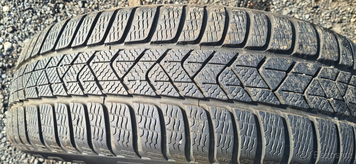 Orig. Alu kola BMW X1, 5x112 Pirelli 205/60R17, 7mm - 8