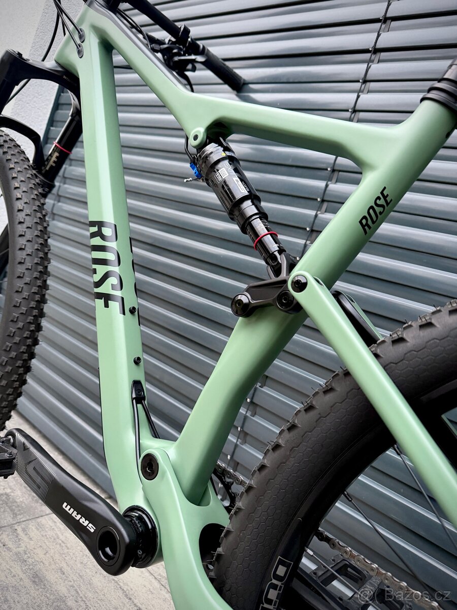 Rose Thrill Hill 1, 2024, vel. L - 8