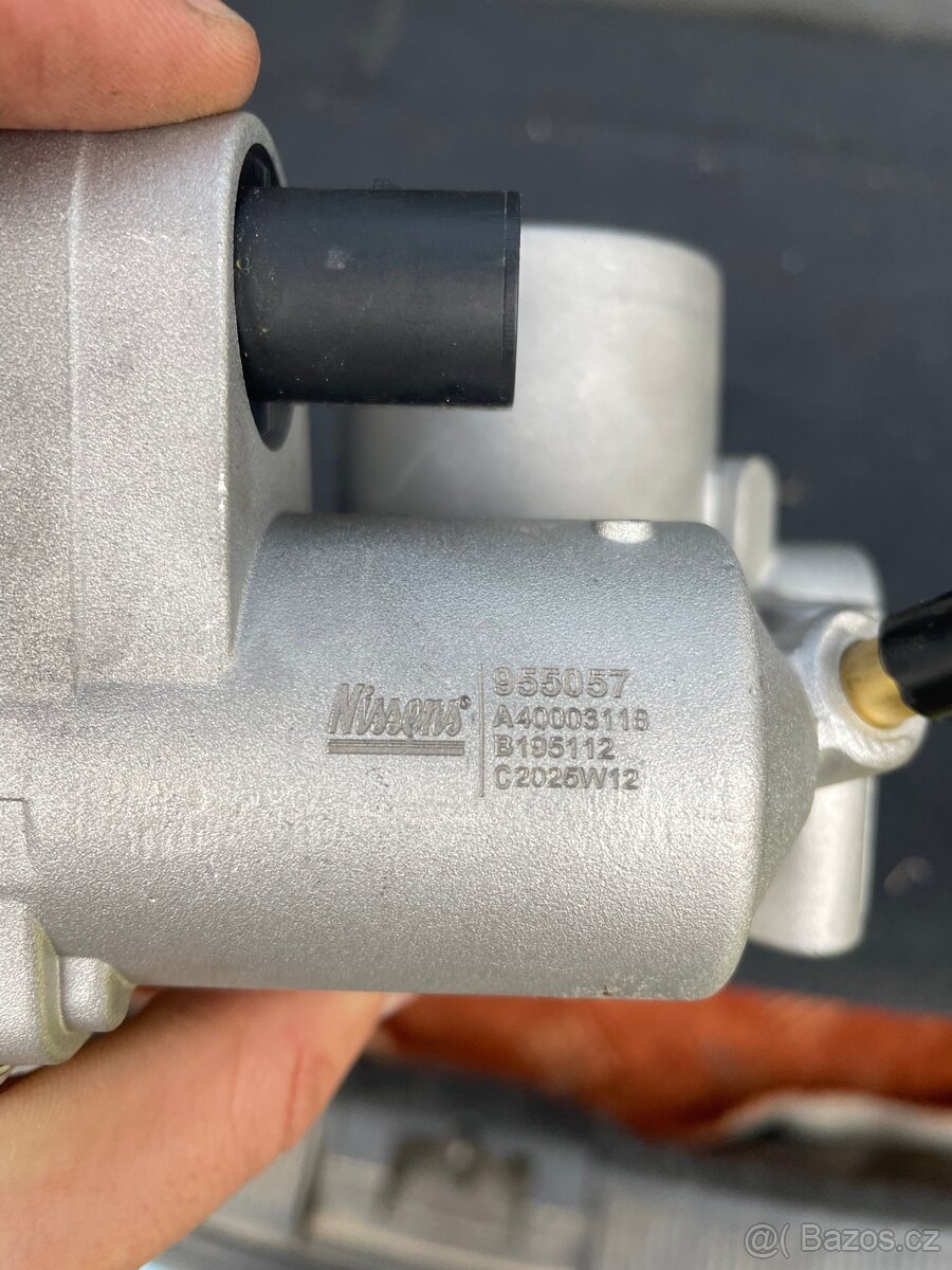 Škrtící klapka - 8