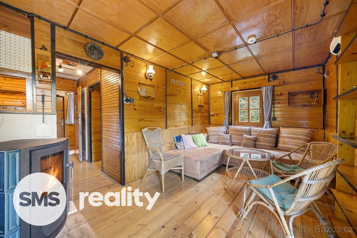 Útulná zrekonstruovaná chatka v srdci Moravského krasu – Jed - 8