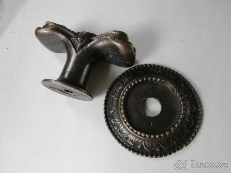 Trezor starožitný popelka replika kliky za 1.000 kč - 8