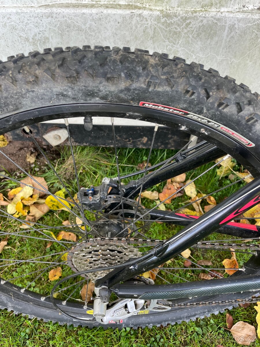 Sjezdové horské kolo - 8