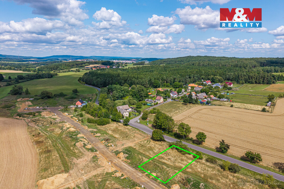 Prodej pozemku, 850 m², Narysov - 8