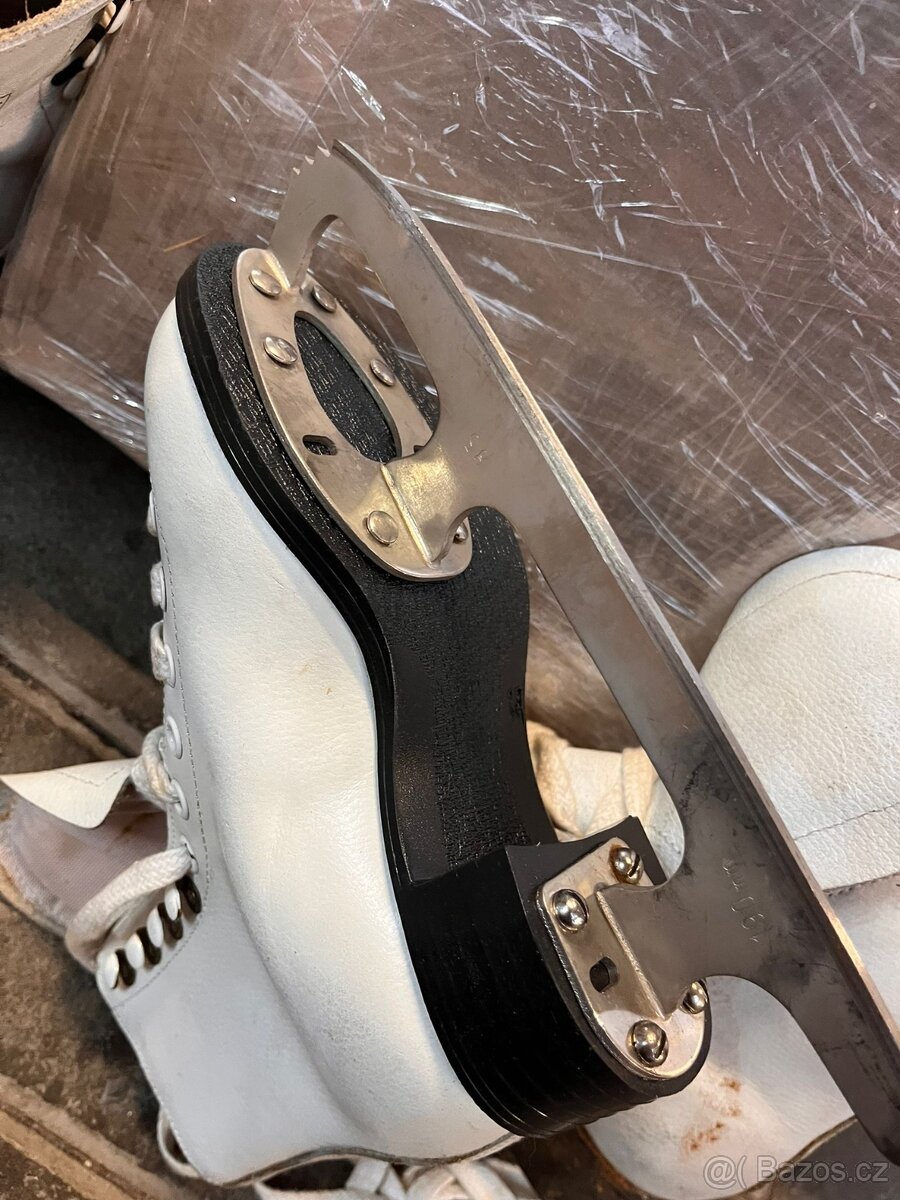 Dívčí lední brusle BOTAS - 8