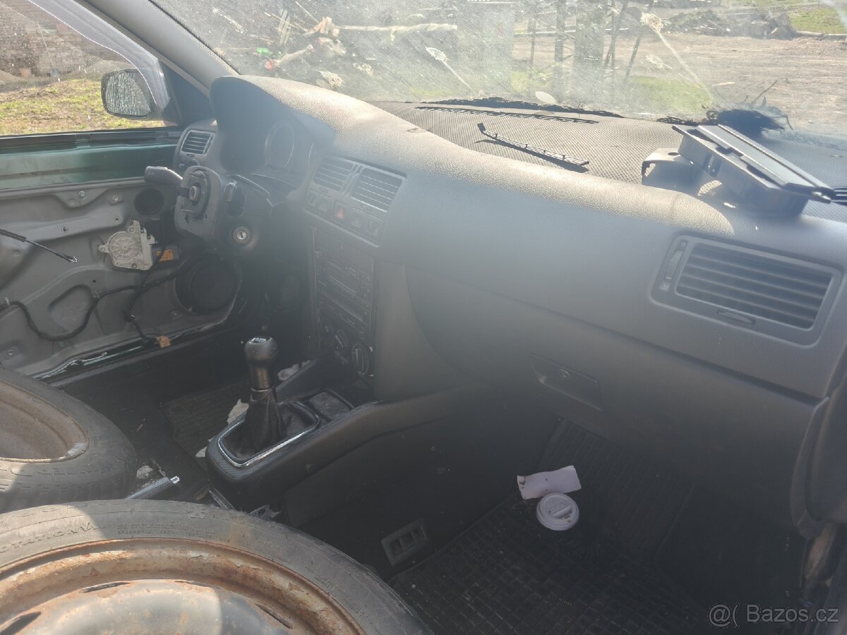 Volkswagen Bora 1.9 tdi 85kw - 8