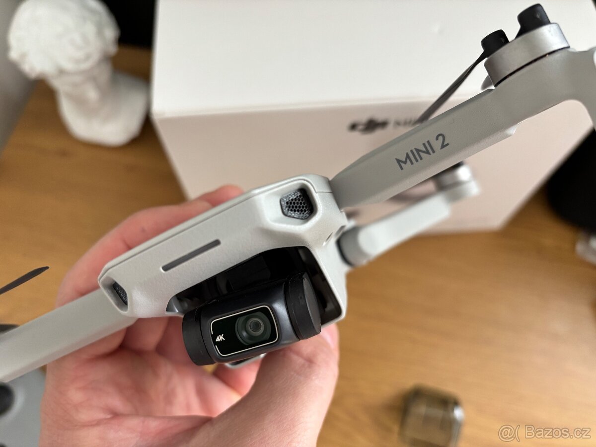 Prodám dron DJI Mini 2 Fly More Combo - 8