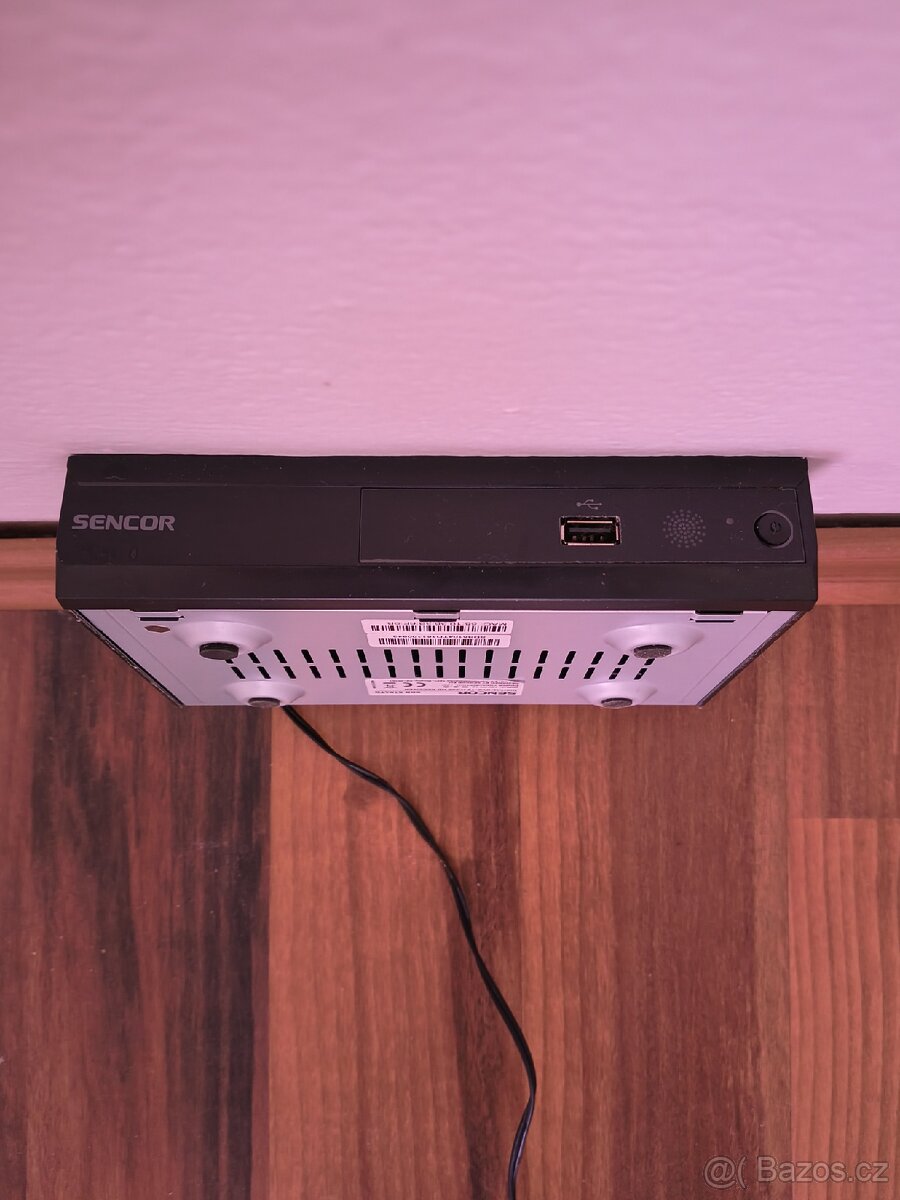 Televizor Sony + set top box +ovladače - 8