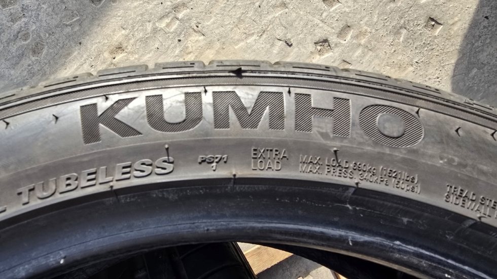 Letní pneu 225/45/18 Kumho - 8