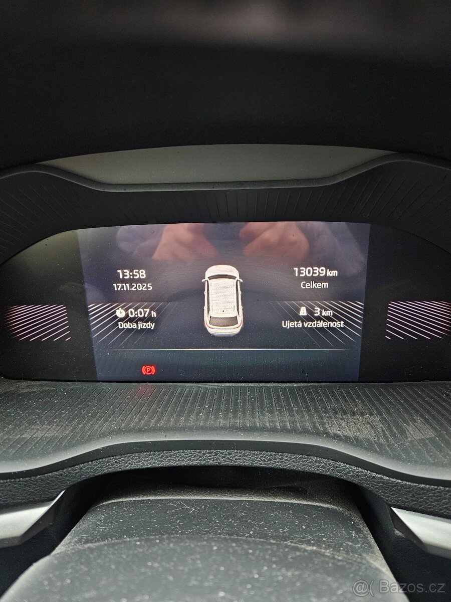 ROČNÍ Skoda Karoq 1.5 TSi Fresh+ r.v. 2024 - 8