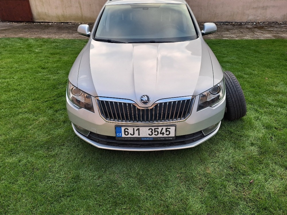 Škoda Superb com.2.0TDi 103kw - 8