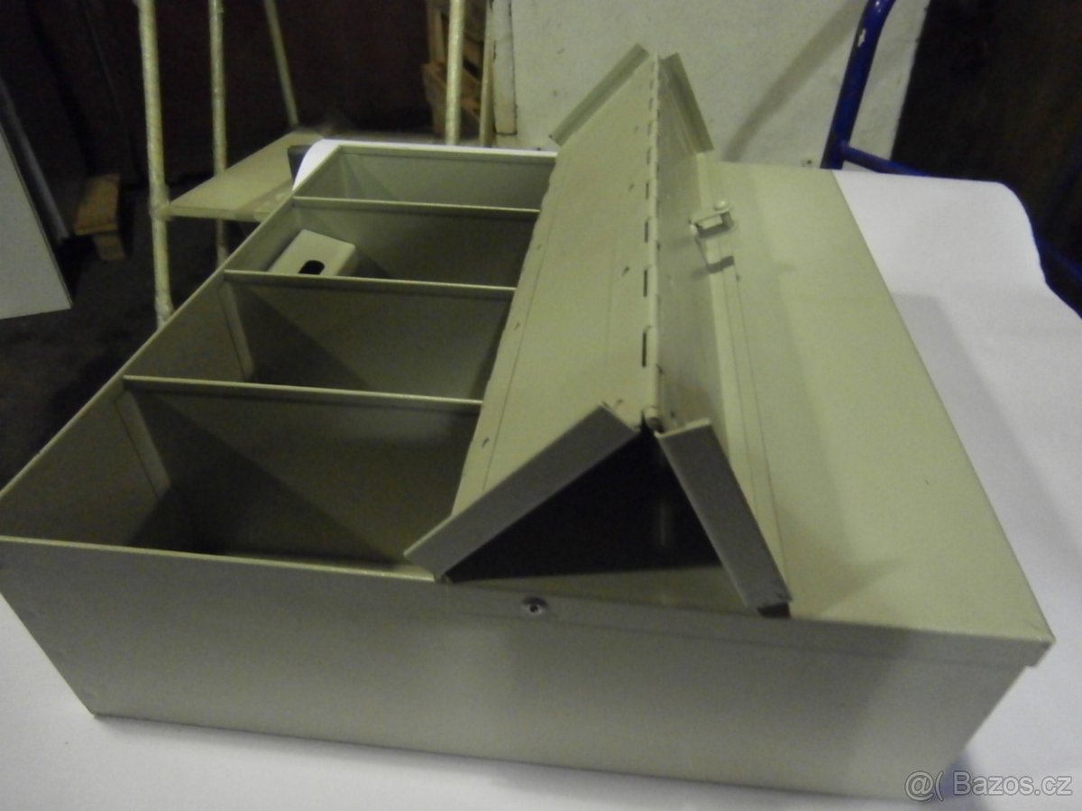 Sejf, trezor, kasička, pokladnička, střádanka za 400 kč - 8