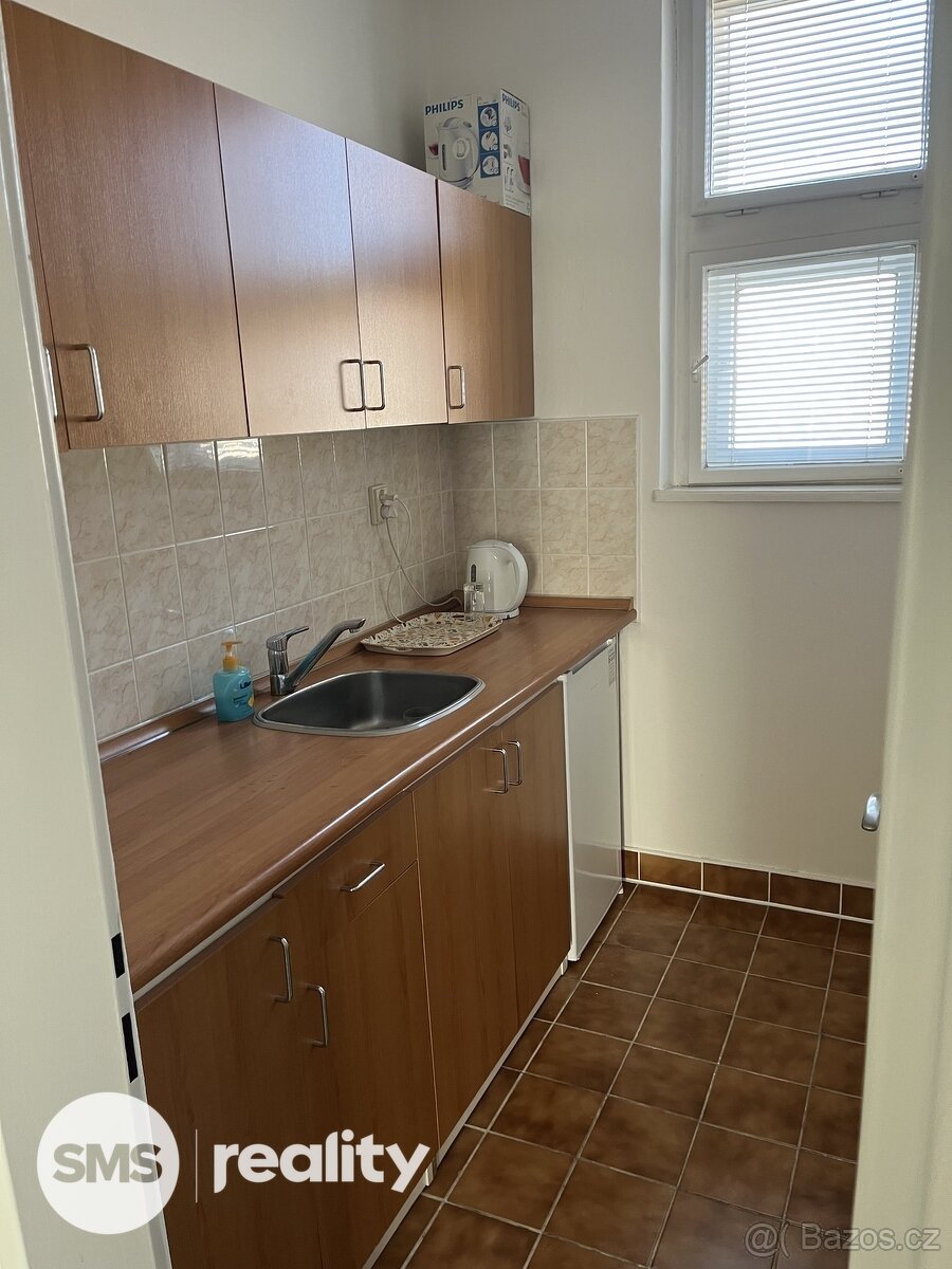 Pronájem kanceláře - 8