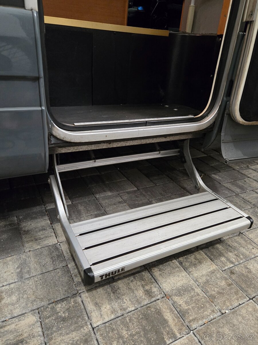 Obytné auto Renault Master 2,5/ 88kw - rok 2008 - 8