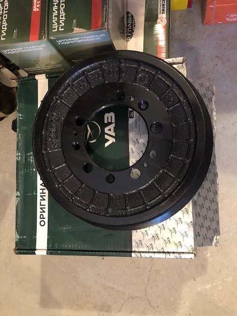 Uaz, Gaz, Aro predám hlavný brzdový valec - 8