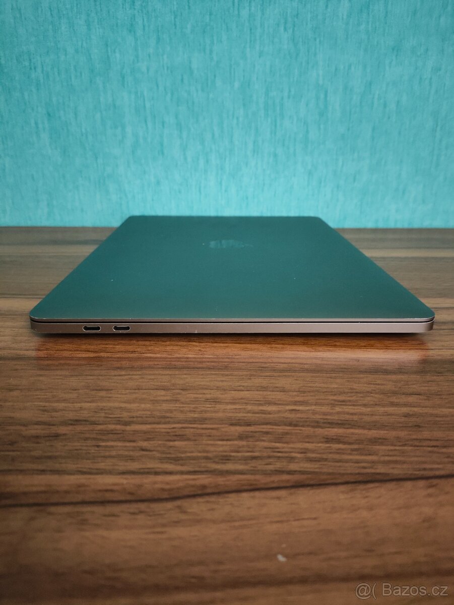 MacBook Pro 13 2020 | i5 • 8GB • 256GB - 8